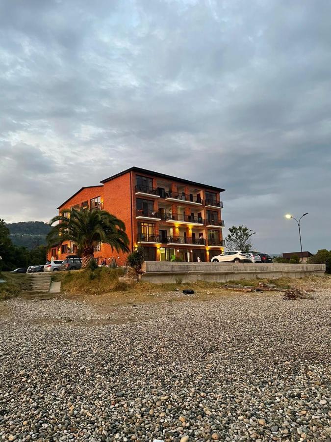 Leon Hotel New Athos Exterior photo